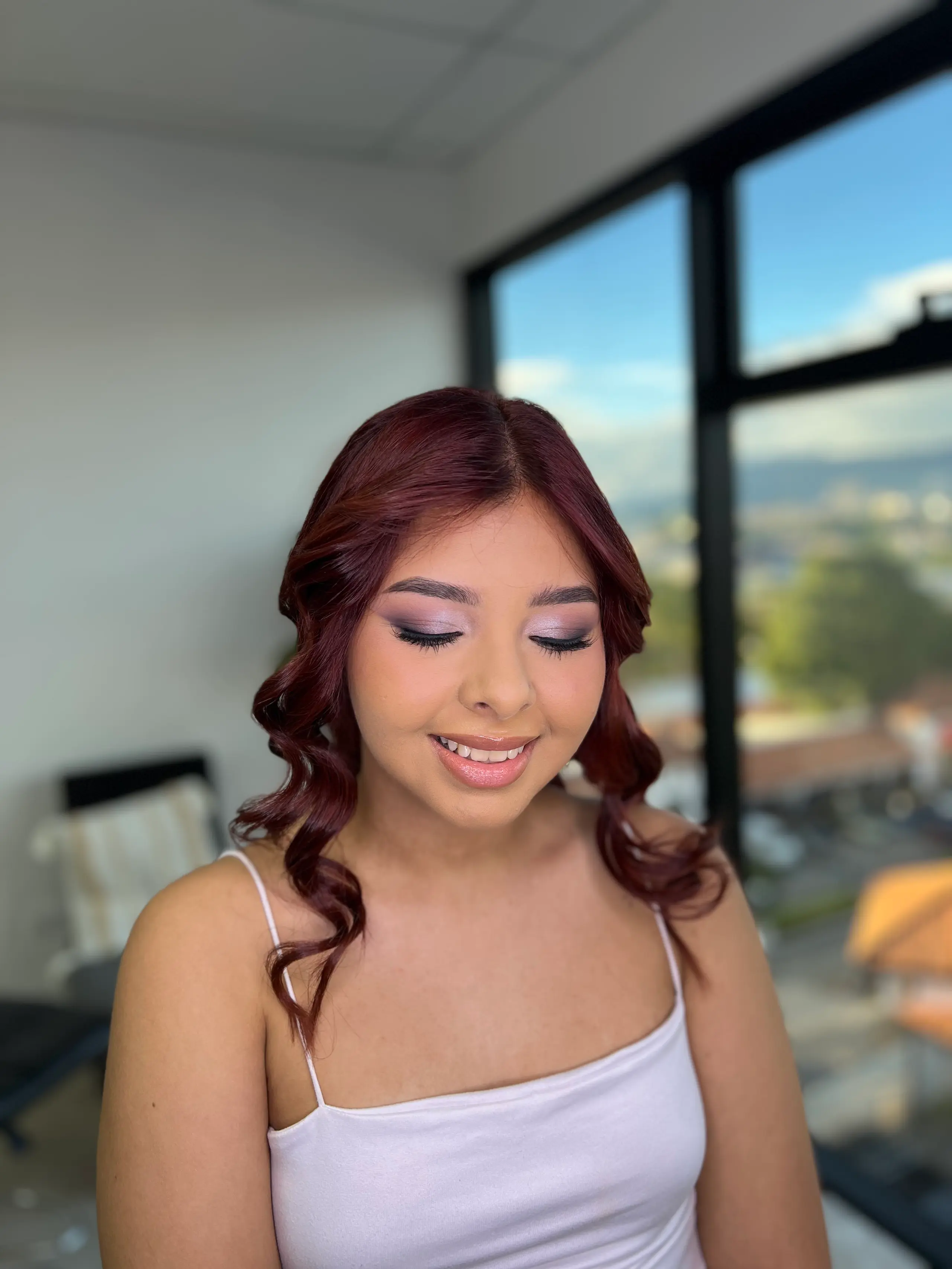 Bridal makeup in Honduras.