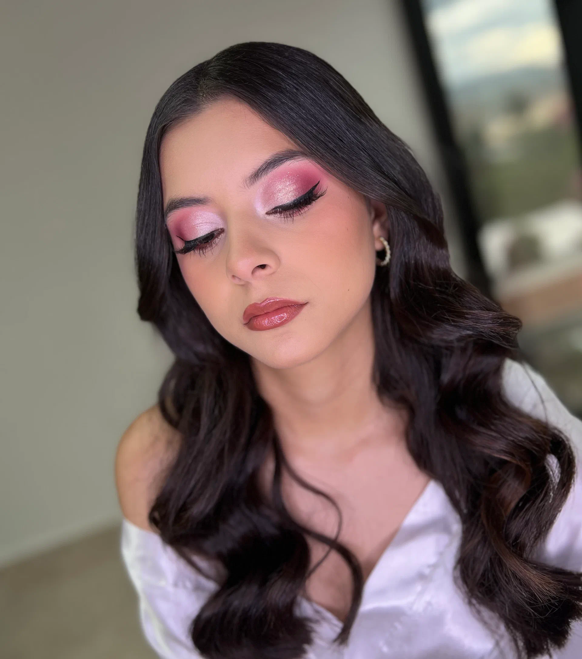 Maquillaje de novias elegante en Cristal Beauty Studio.